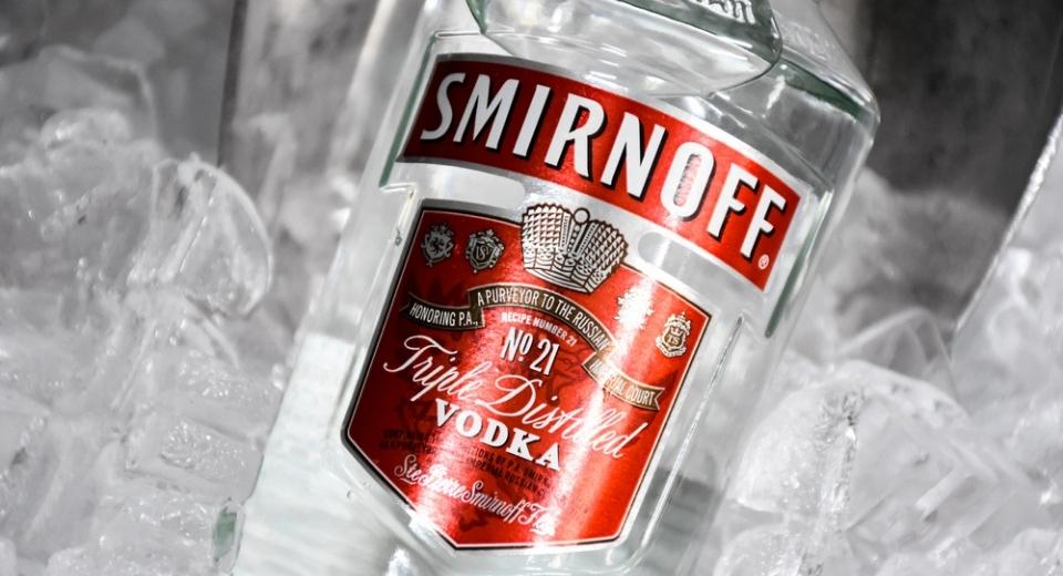 Smirnoff No.21 Vodka Rojo